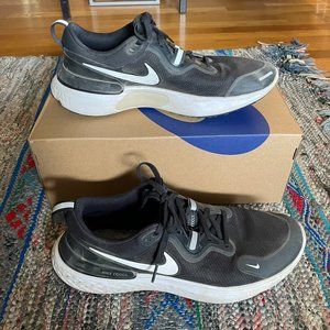 NIKE React Miler - Running Shoes - Size 10.5 - Black